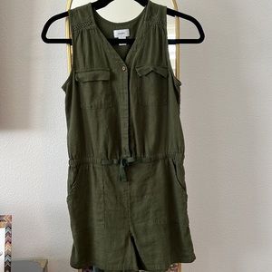 3/$12  - Old Navy Khaki Romper Size XL (14)